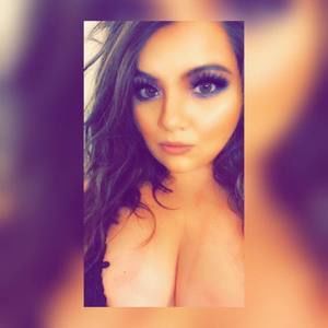 Meet your Posher, Estela